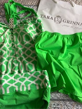Green Geometric Tankini Top & Swim Shorts